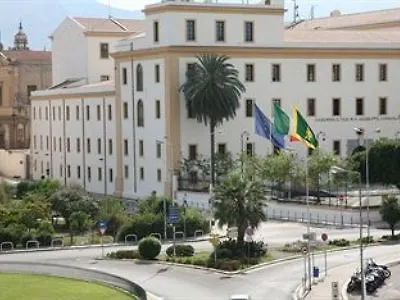Ponte Hotel Palermo Italy